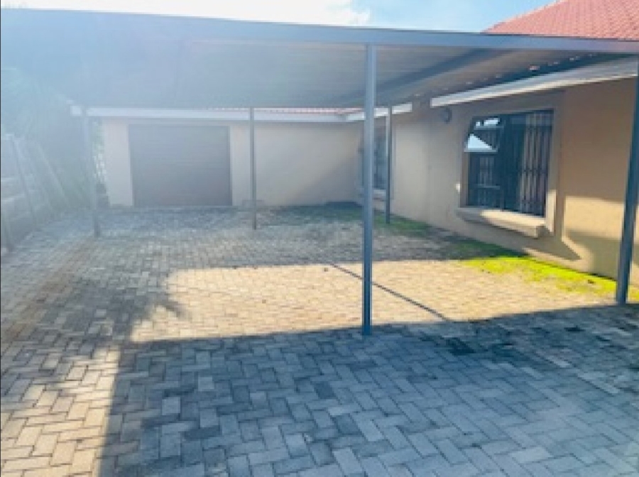 4 Bedroom Property for Sale in Theresa Park Gauteng