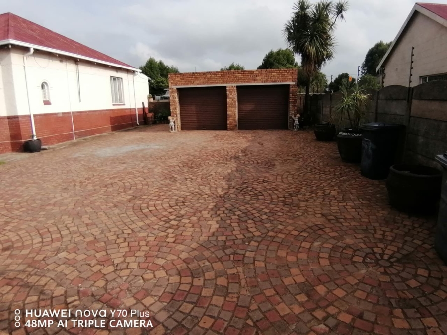 3 Bedroom Property for Sale in Brakpan Central Gauteng