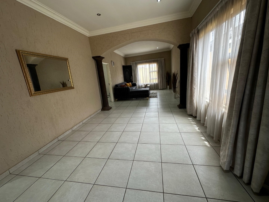 2 Bedroom Property for Sale in Protea Glen Gauteng