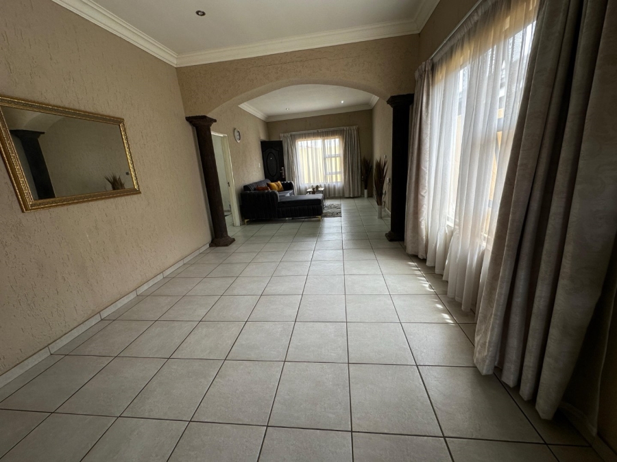 2 Bedroom Property for Sale in Protea Glen Gauteng