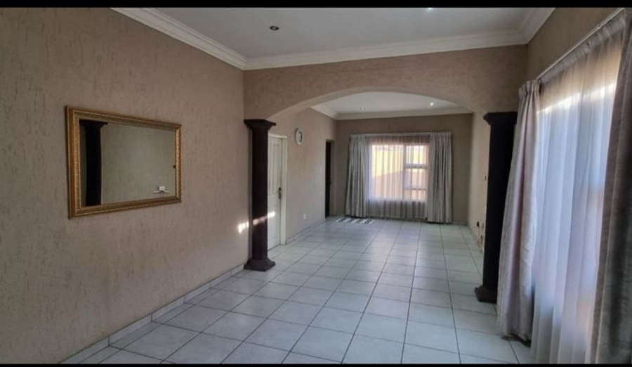 2 Bedroom Property for Sale in Protea Glen Gauteng