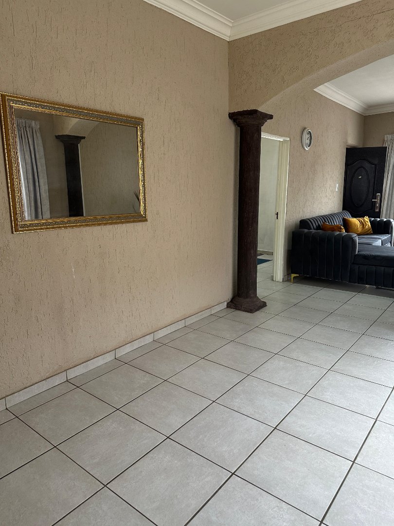 2 Bedroom Property for Sale in Protea Glen Gauteng