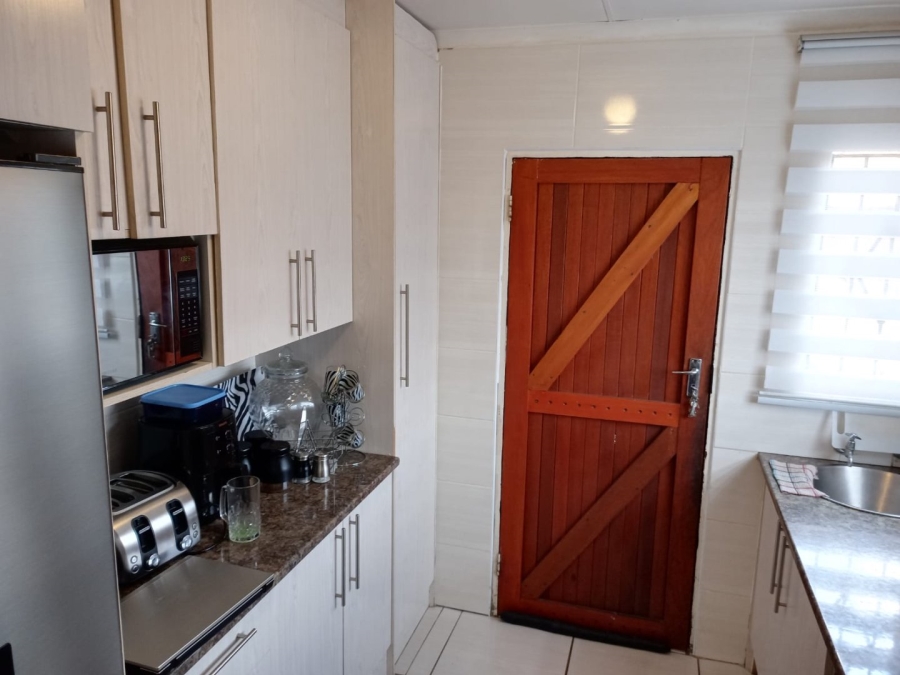 2 Bedroom Property for Sale in Ormonde Gauteng