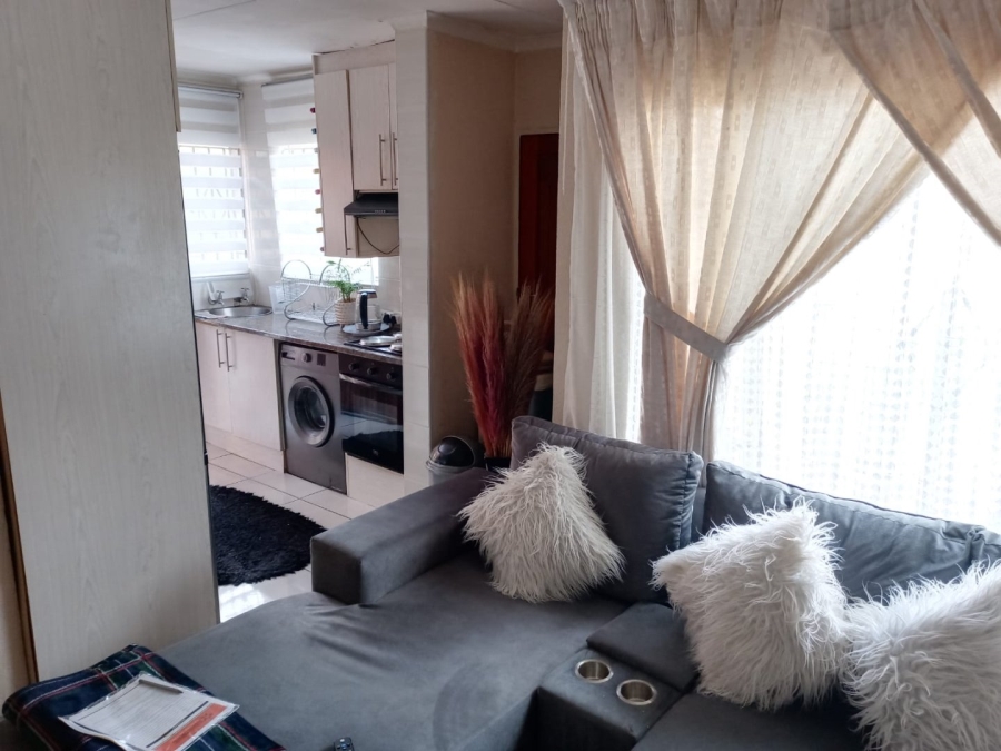 2 Bedroom Property for Sale in Ormonde Gauteng