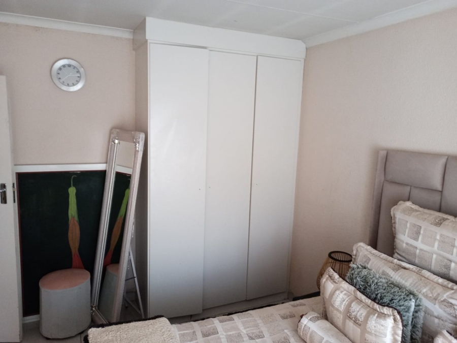 2 Bedroom Property for Sale in Ormonde Gauteng