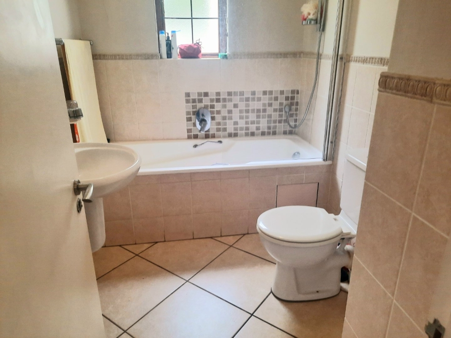 2 Bedroom Property for Sale in Edenburg Gauteng