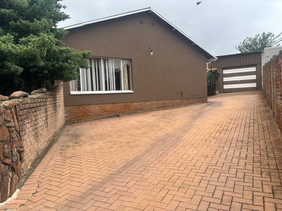 4 Bedroom Property for Sale in Quellerie Park Gauteng