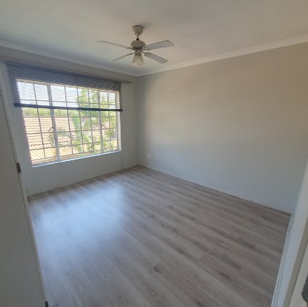 2 Bedroom Property for Sale in Magalieskruin Gauteng