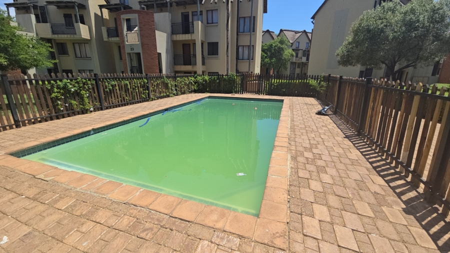 2 Bedroom Property for Sale in Montana Tuine Gauteng