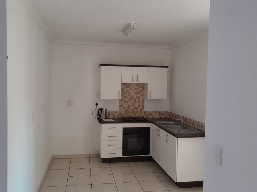 To Let 2 Bedroom Property for Rent in Grand Central Gauteng