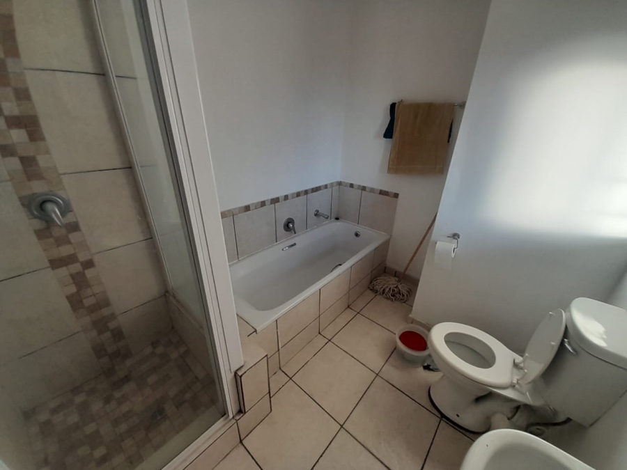 To Let 2 Bedroom Property for Rent in Grand Central Gauteng