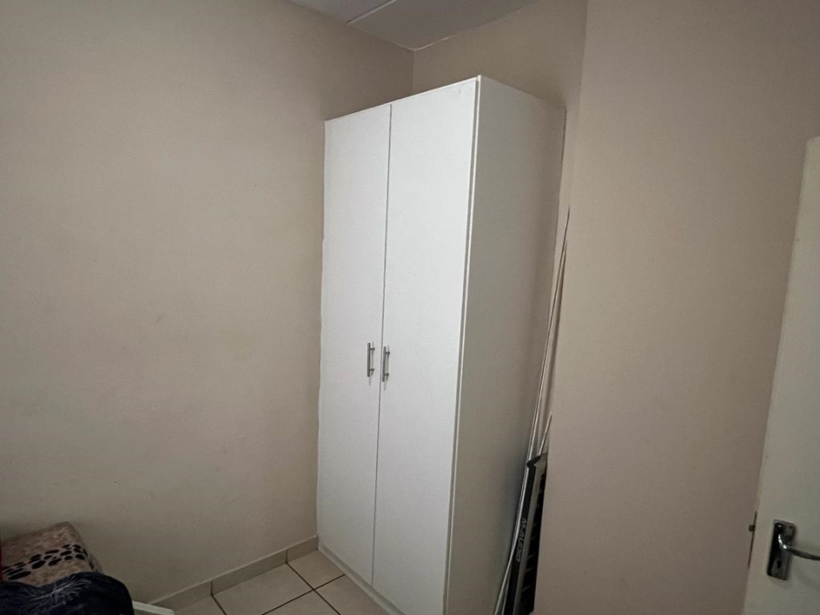 To Let 2 Bedroom Property for Rent in Grand Central Gauteng