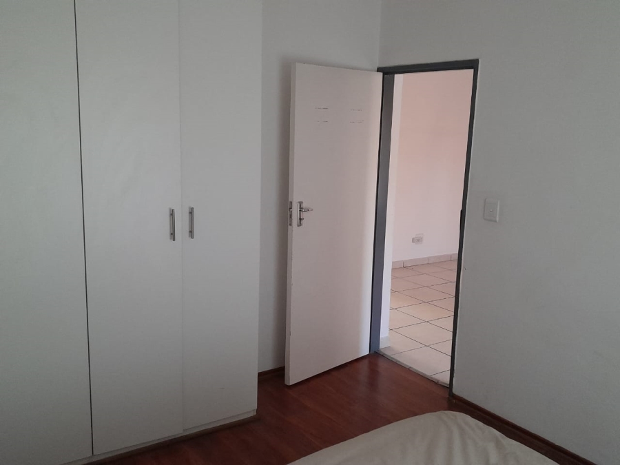 To Let 2 Bedroom Property for Rent in Grand Central Gauteng