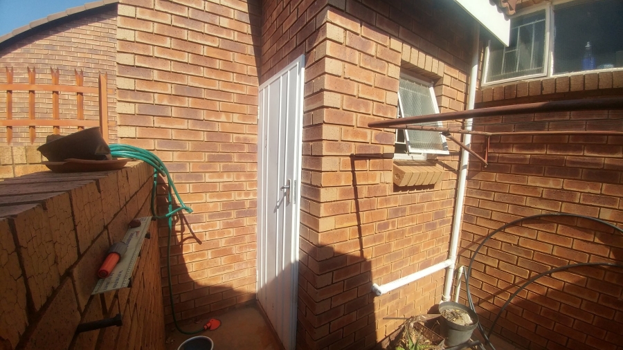 3 Bedroom Property for Sale in Amandasig Gauteng