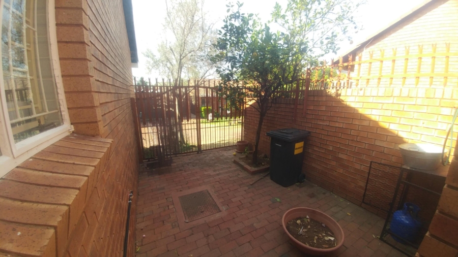 3 Bedroom Property for Sale in Amandasig Gauteng