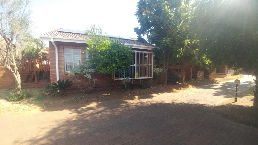 3 Bedroom Property for Sale in Amandasig Gauteng