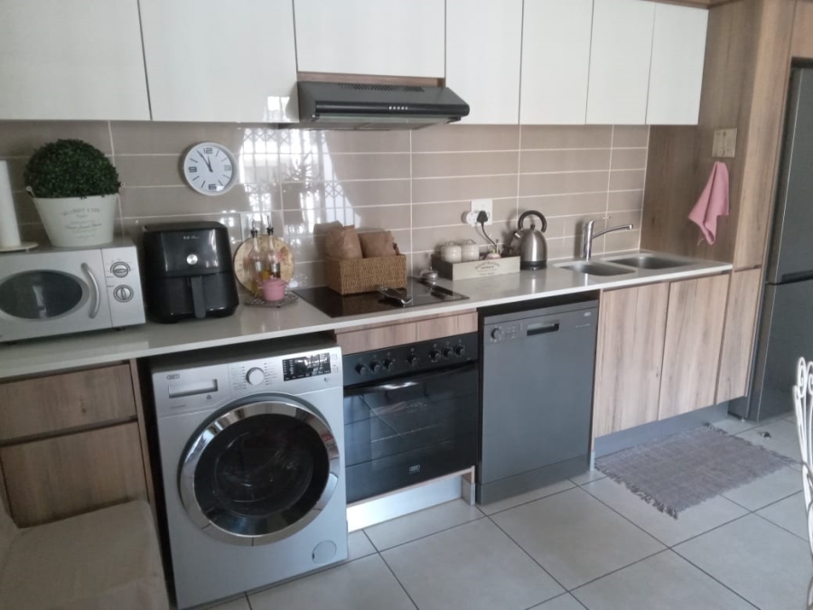 1 Bedroom Property for Sale in Linbro Park Gauteng