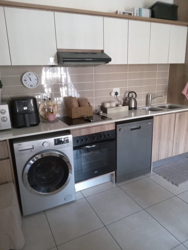 1 Bedroom Property for Sale in Linbro Park Gauteng