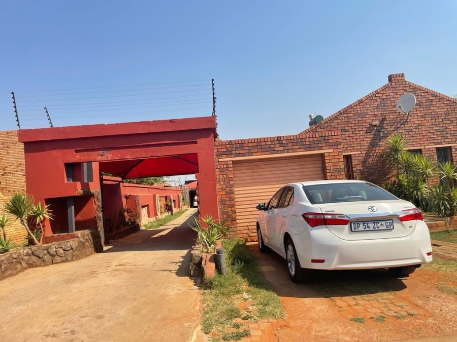 3 Bedroom Property for Sale in Eldorado Park Gauteng