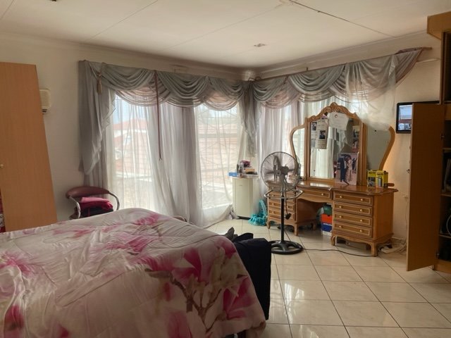 4 Bedroom Property for Sale in Lenasia South Gauteng