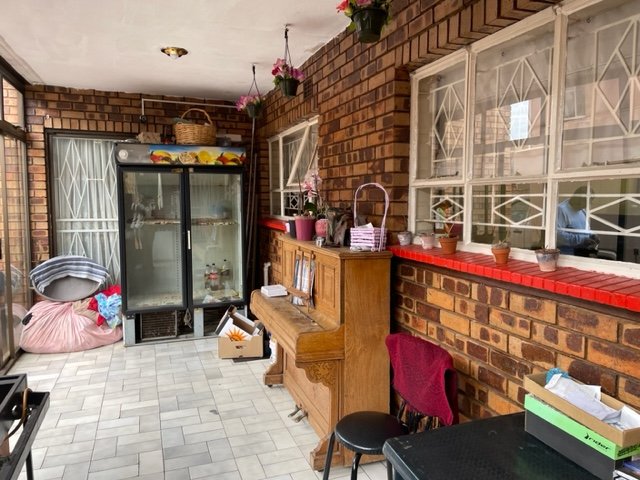 4 Bedroom Property for Sale in Lenasia South Gauteng