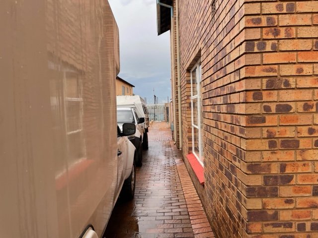 4 Bedroom Property for Sale in Lenasia South Gauteng