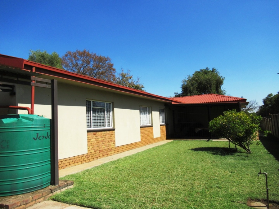 3 Bedroom Property for Sale in Erasmus Gauteng