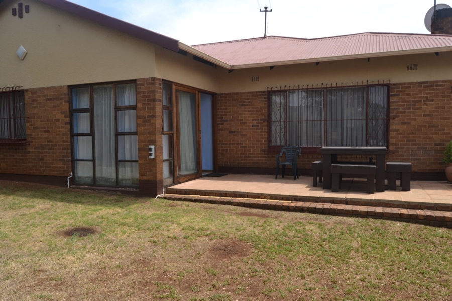 3 Bedroom Property for Sale in Homestead Gauteng