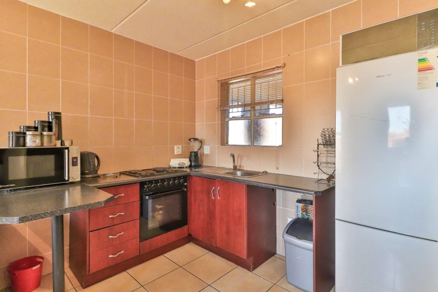 To Let 1 Bedroom Property for Rent in Ormonde Gauteng