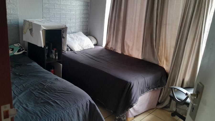 2 Bedroom Property for Sale in The Orchards Gauteng