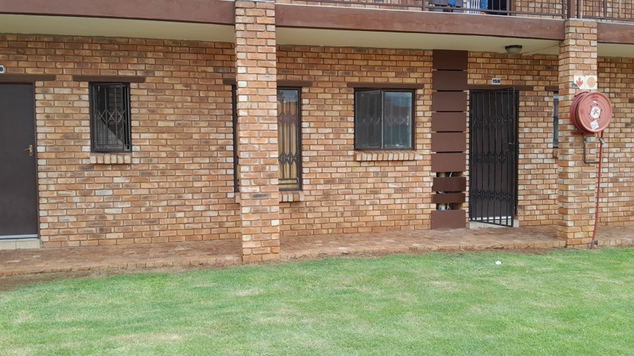 2 Bedroom Property for Sale in The Orchards Gauteng