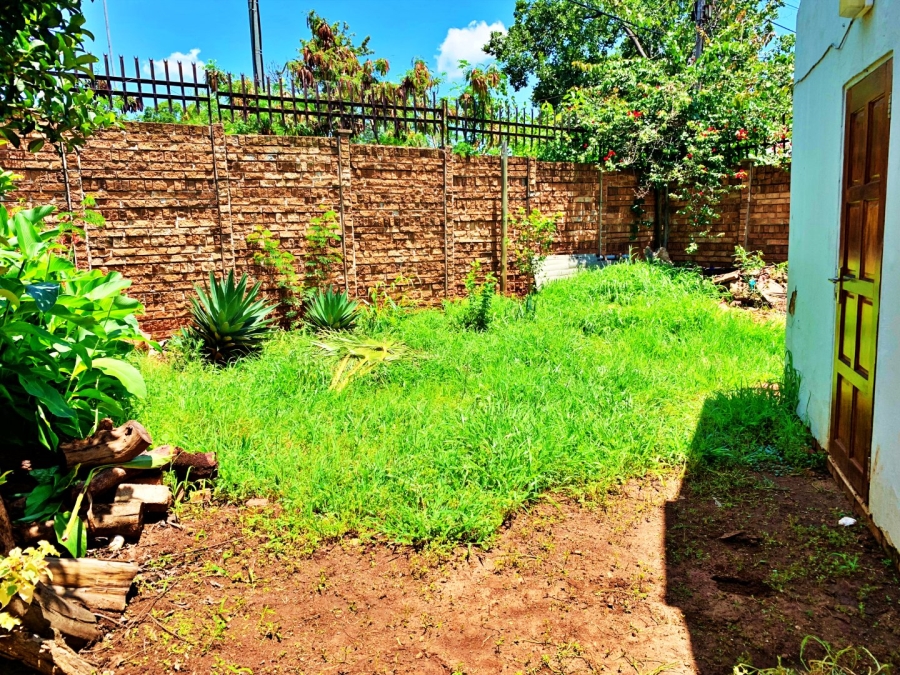 4 Bedroom Property for Sale in Die Hoewes Gauteng