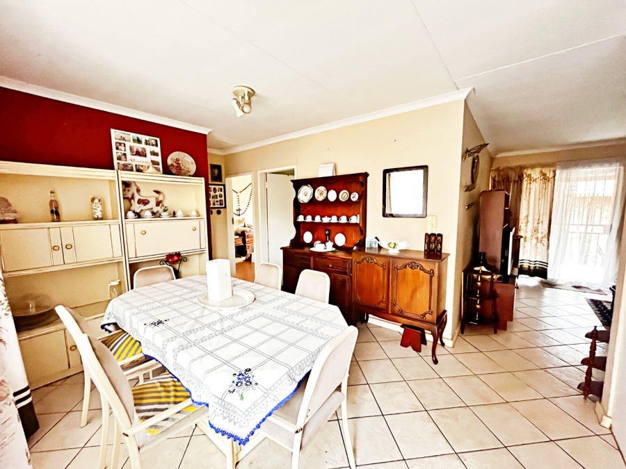 2 Bedroom Property for Sale in Amberfield Gauteng