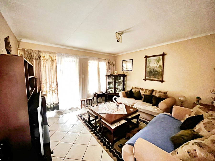 2 Bedroom Property for Sale in Amberfield Gauteng