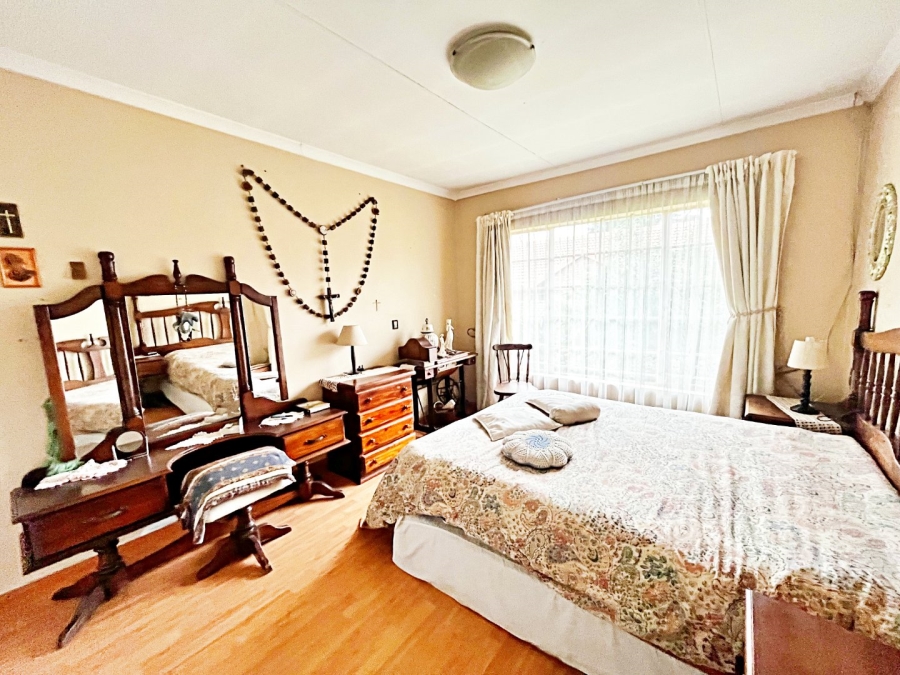 2 Bedroom Property for Sale in Amberfield Gauteng