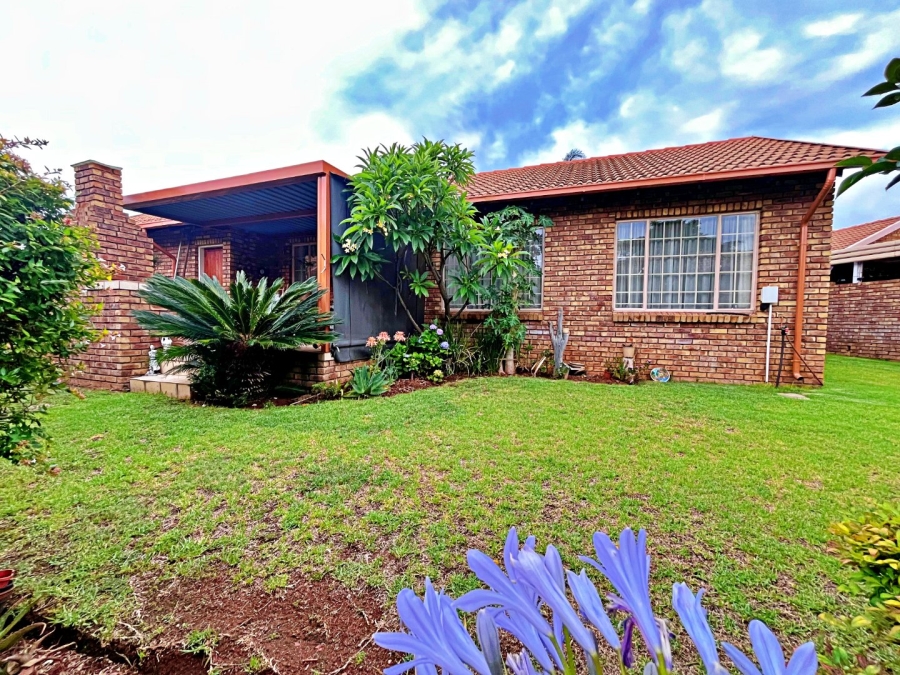 2 Bedroom Property for Sale in Amberfield Gauteng