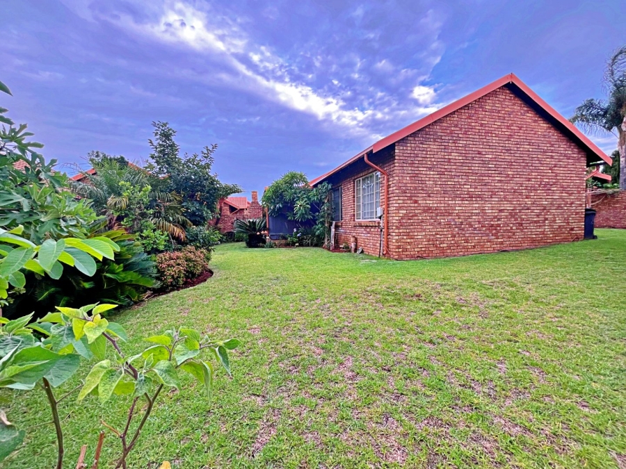 2 Bedroom Property for Sale in Amberfield Gauteng