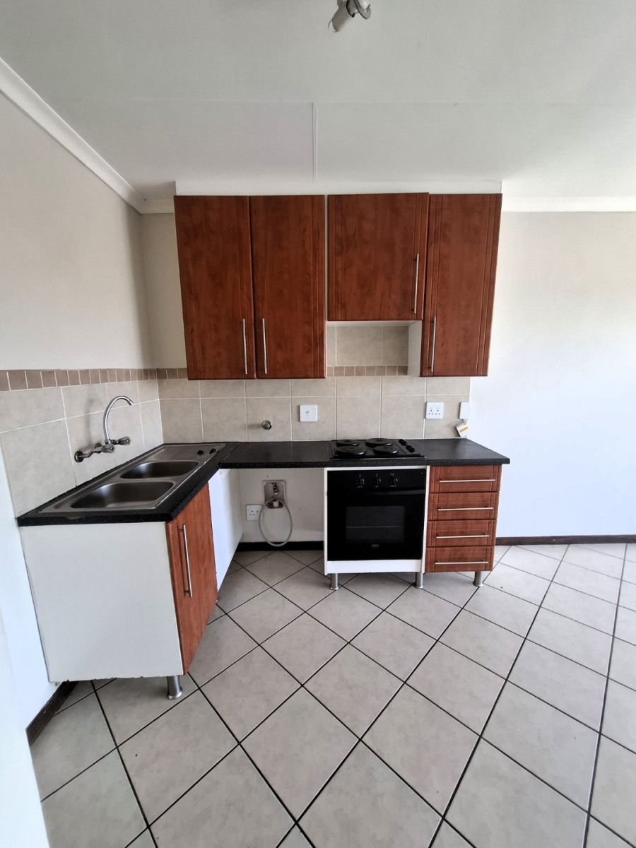 To Let 2 Bedroom Property for Rent in Equestria Gauteng