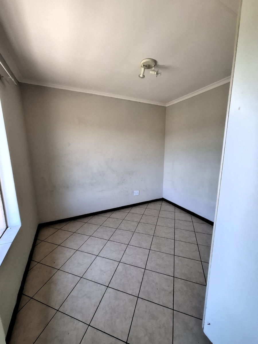 To Let 2 Bedroom Property for Rent in Equestria Gauteng