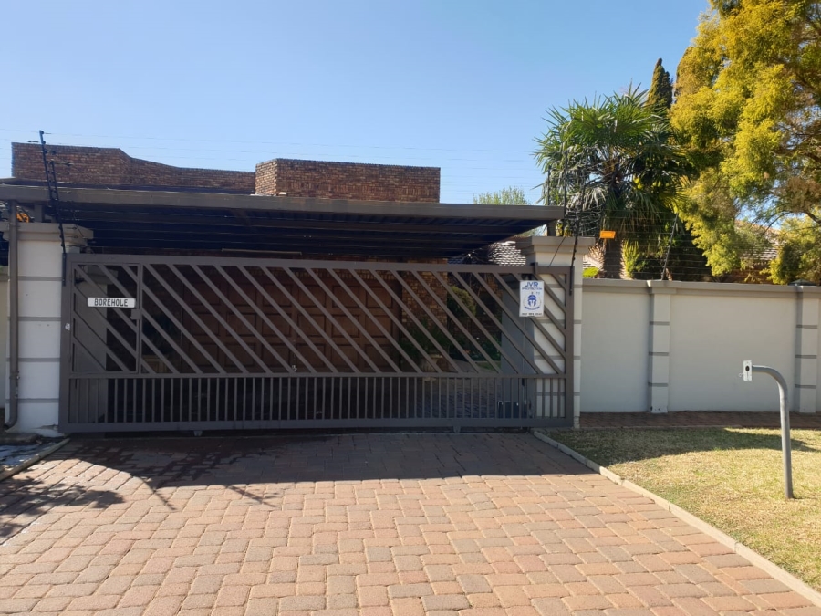 5 Bedroom Property for Sale in Bester Gauteng