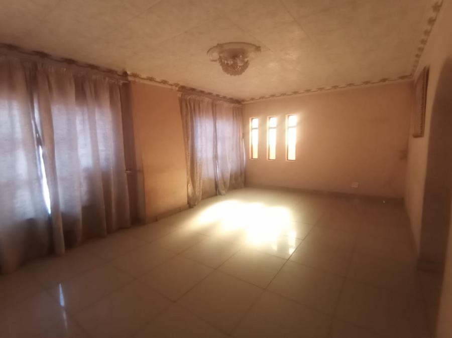 To Let 4 Bedroom Property for Rent in Soshanguve BB Gauteng