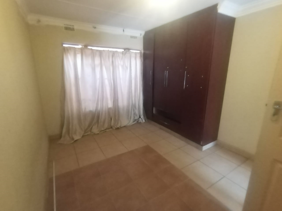 To Let 4 Bedroom Property for Rent in Soshanguve BB Gauteng