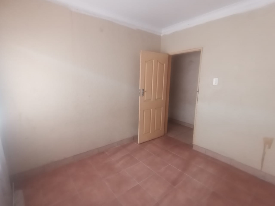 To Let 4 Bedroom Property for Rent in Soshanguve BB Gauteng