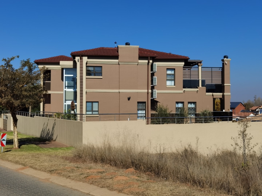 8 Bedroom Property for Sale in Kungwini Country Estate Gauteng