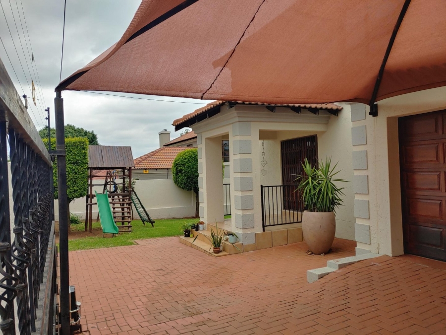 3 Bedroom Property for Sale in Highveld Gauteng