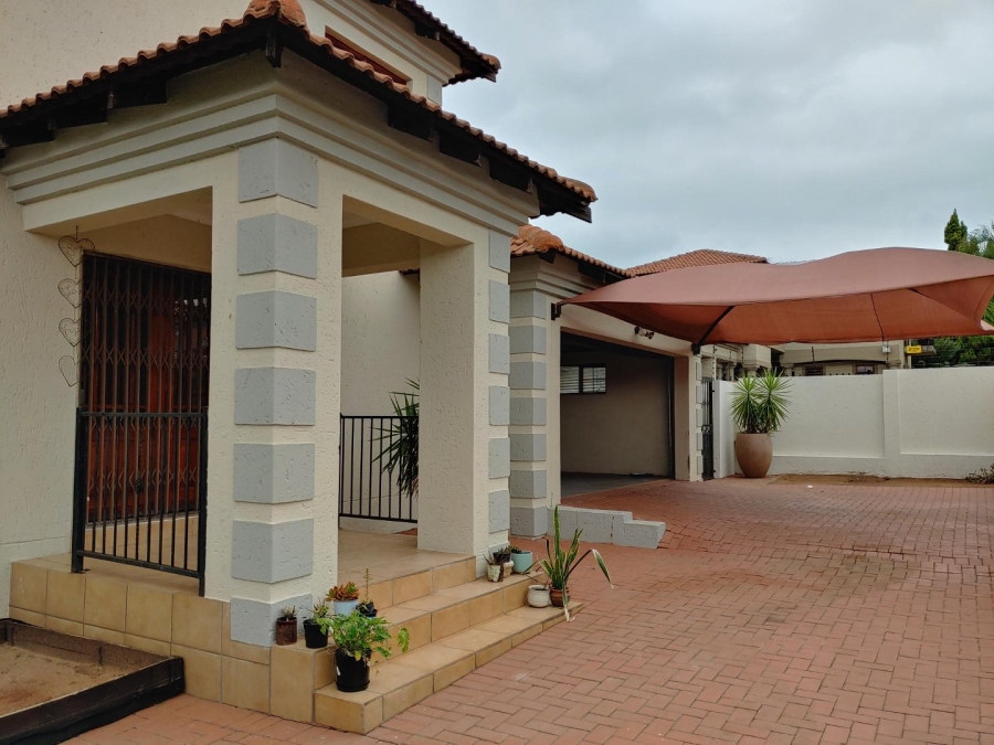 3 Bedroom Property for Sale in Highveld Gauteng