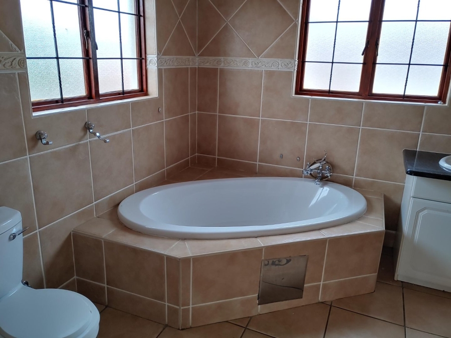 3 Bedroom Property for Sale in Highveld Gauteng