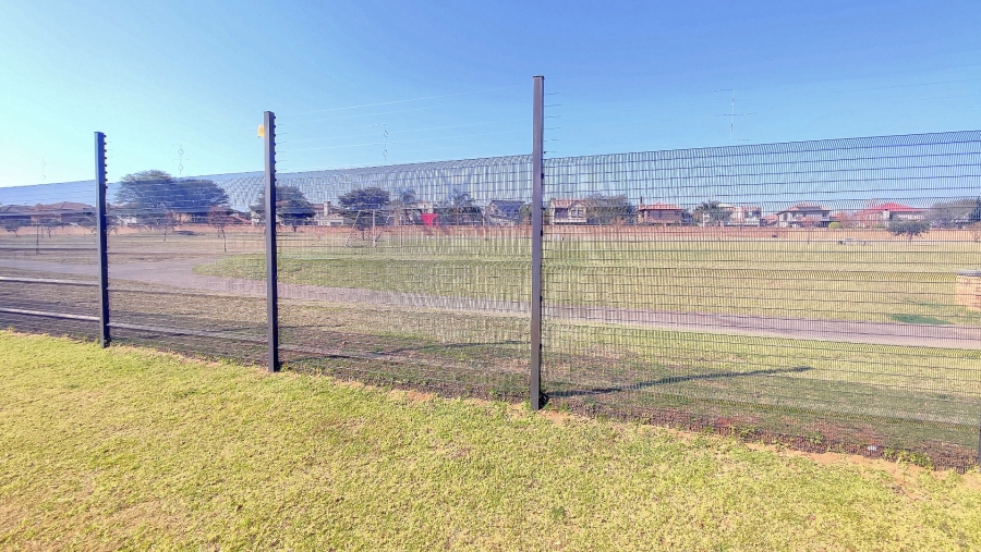 2 Bedroom Property for Sale in Amberfield Gauteng