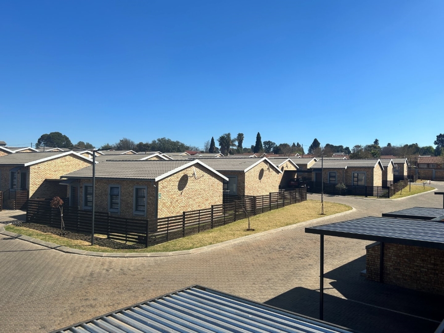  Bedroom Property for Sale in Groblerpark Gauteng