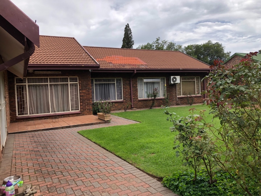 3 Bedroom Property for Sale in Vanderbijlpark Sw 2 Gauteng